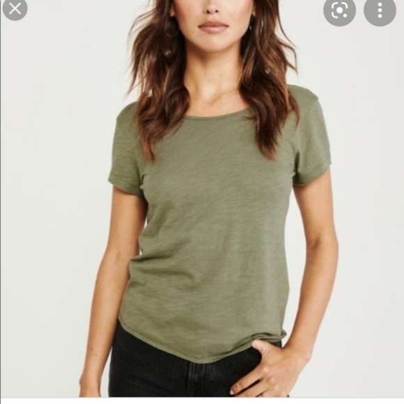 Abercrombie twist knotted tee in black, size small - Picture 3 of 4